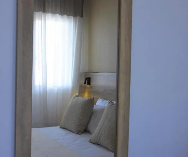 Economy King Room